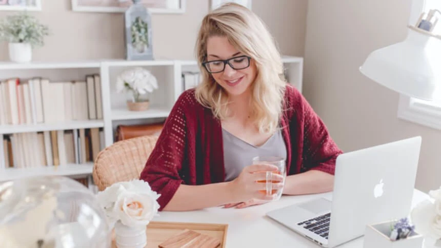 How to Manage Your Salon’s Finances with YBP’s Accounting Tools